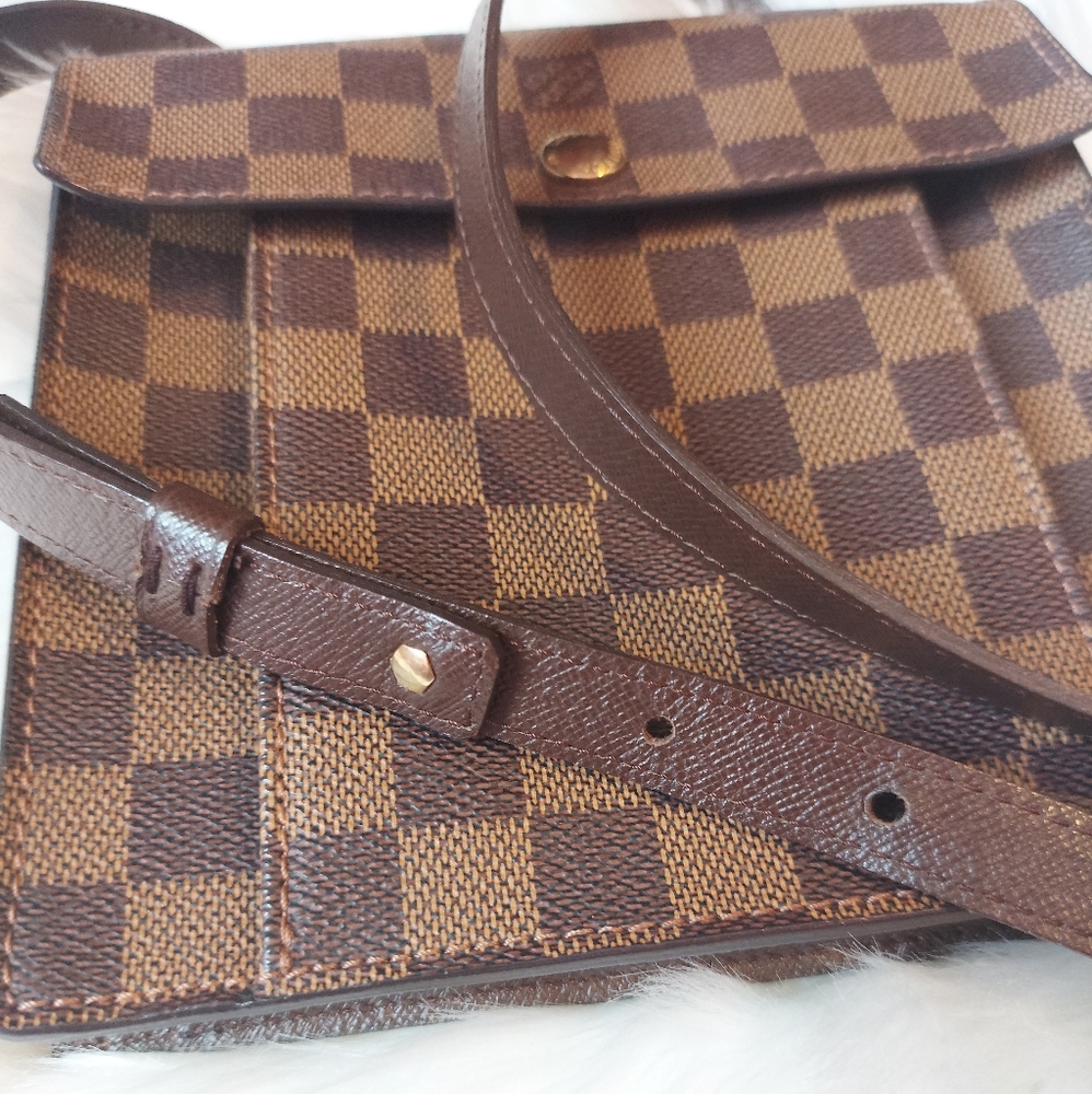 Authentic Louis Vuitton - Picture 2 of 16